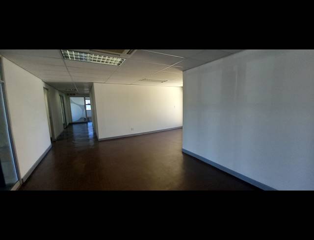 809M² OFFICE TO LET IN PAULSHOF